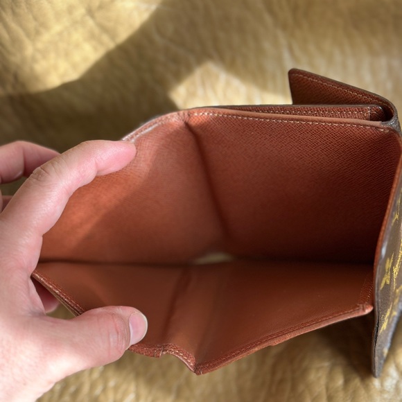 Elise Double Monogram Canvas Wallet - Picture 4 of 5